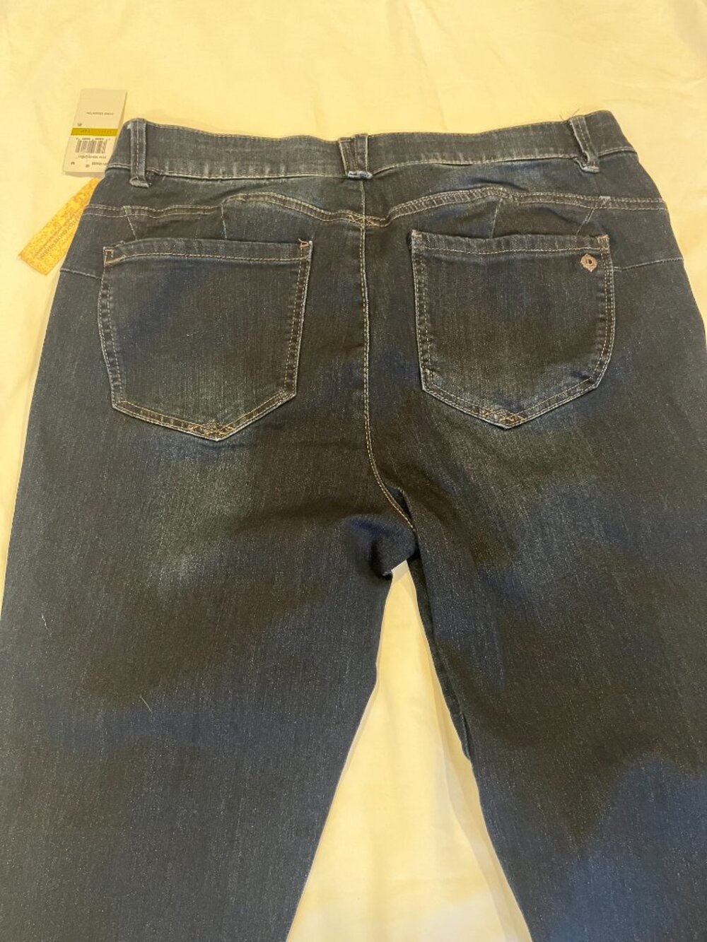 Democracy Women's Petite Ab Solution Jegging Jeans - 14P NWT - Picture 6 of 6